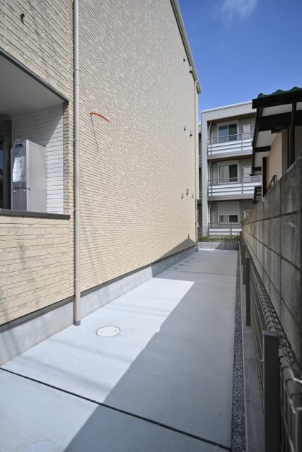 22/24 エントランス