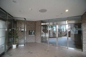 15/16 エントランス