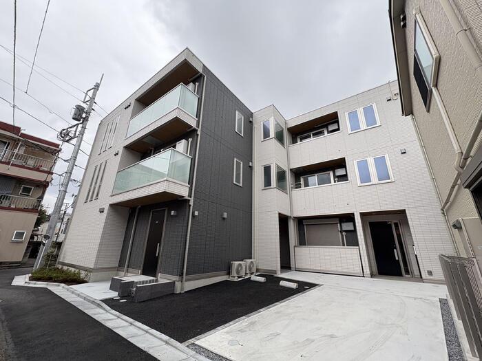 セレスティア東向島の外観