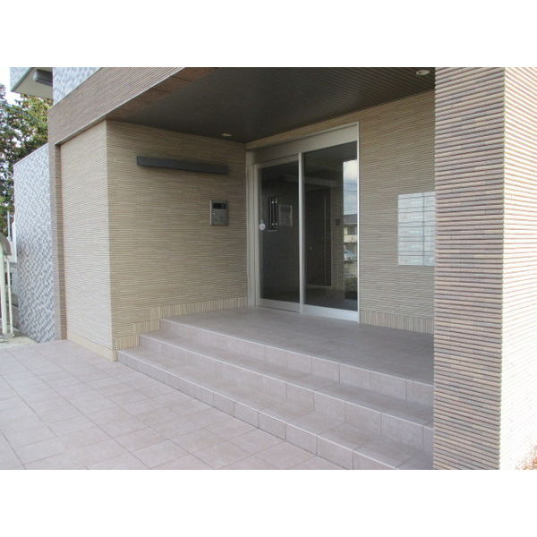 19/21 エントランス