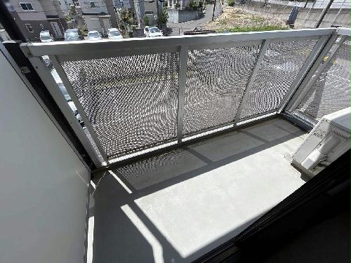 13/19 エントランス