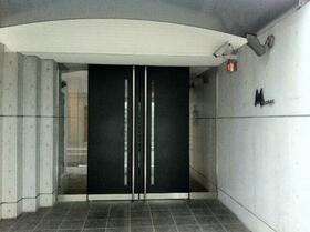 15/16 エントランス