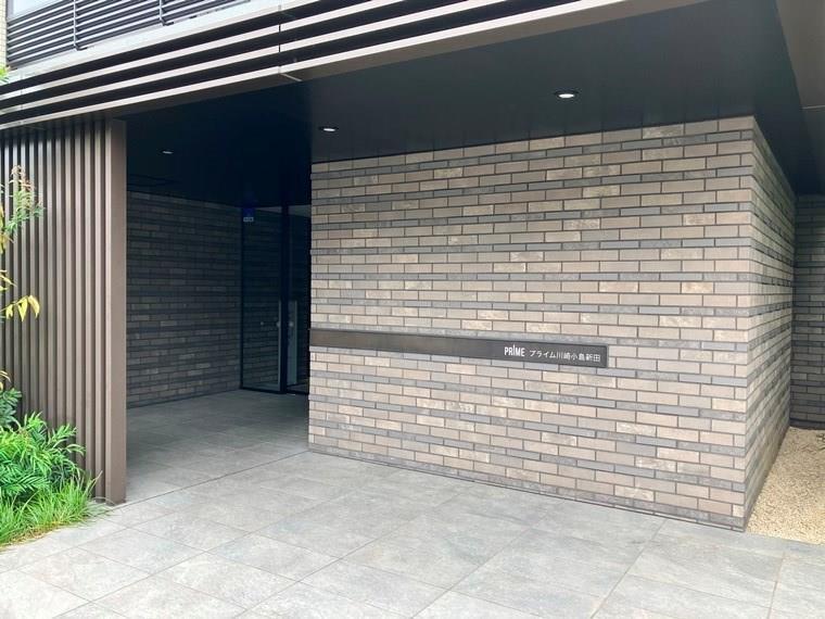 15/16 エントランス