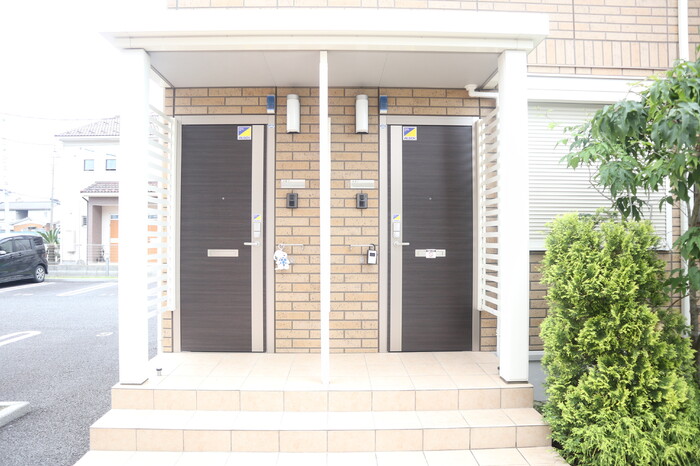 15/16 エントランス