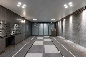 16/16 エントランス