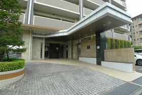 3/4 エントランス