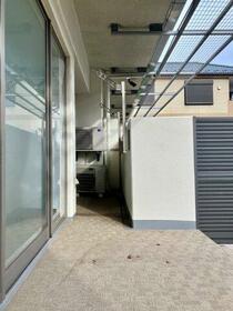 13/16 バルコニー