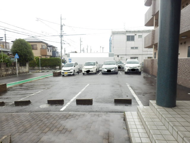 22/30 駐車場