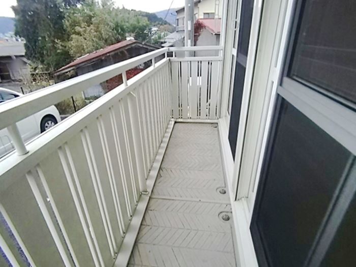13/22 バルコニー