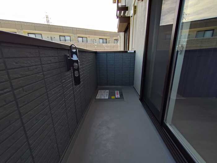 16/20 バルコニー