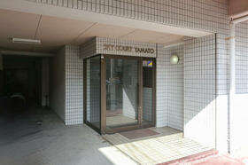 16/16 エントランス