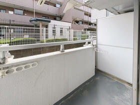 13/16 バルコニー