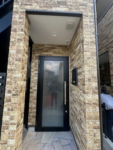 17/17 エントランス