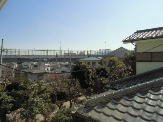 22/23 エントランス