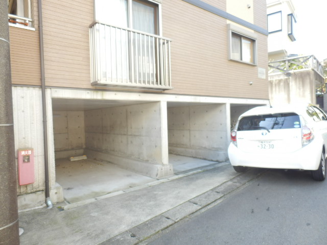 4/5 駐車場