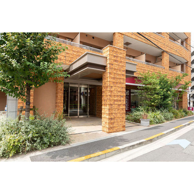 17/17 エントランス