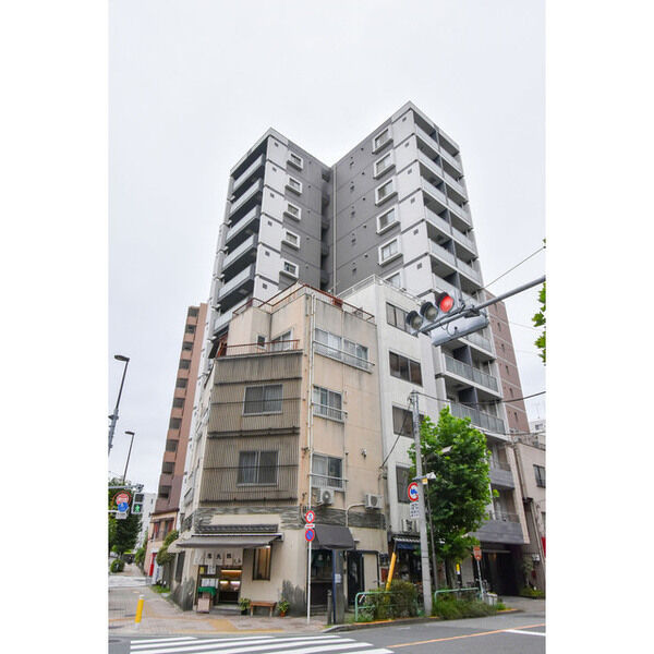 ルクレ森下レジデンスの外観