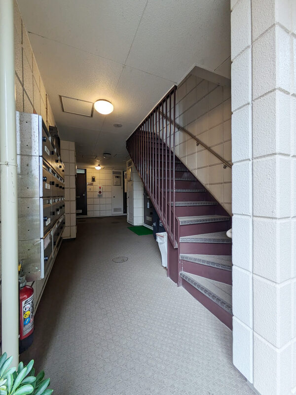 21/29 エントランス