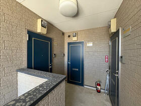 2/3 エントランス