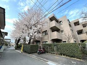 ビューラー八成山の外観