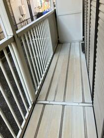 13/18 バルコニー