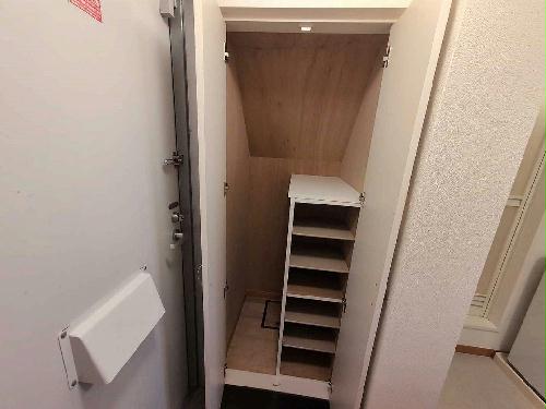 2/2 エントランス