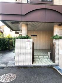 15/15 エントランス