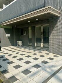 16/26 エントランス