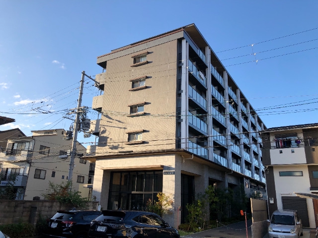 エステムコート京都西大路外観
