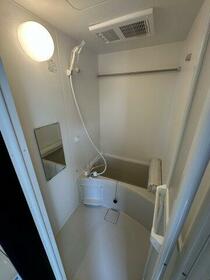 8/9 浴室