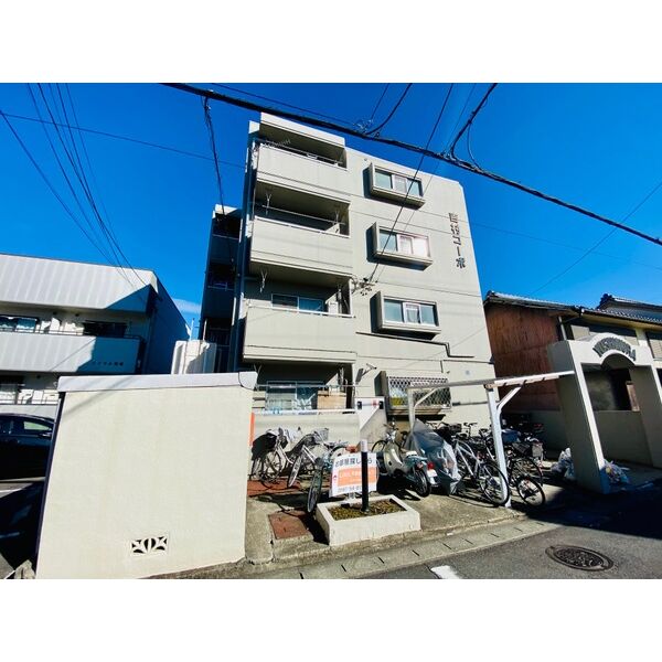 13/21 エントランス