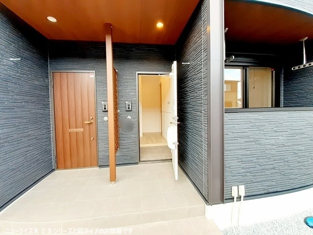 14/20 エントランス