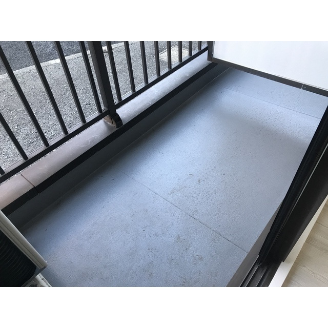 17/23 バルコニー