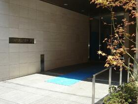 2/3 エントランス