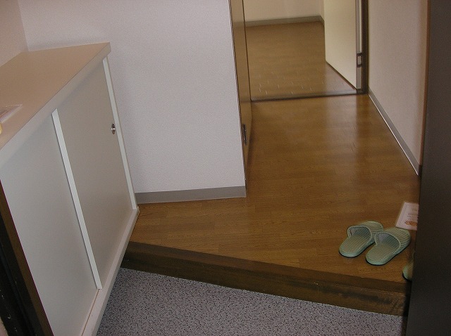 5/15 玄関
