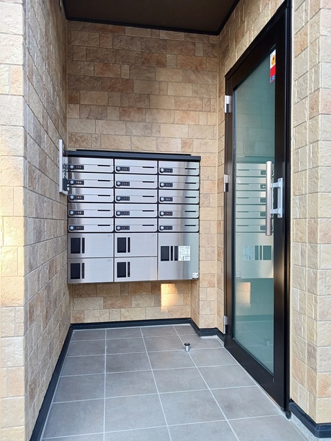 13/20 エントランス