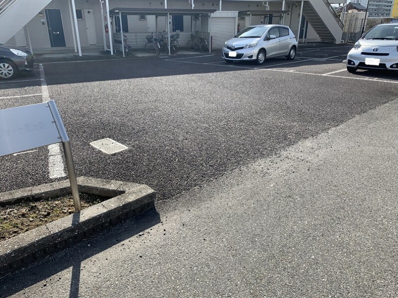 21/29 駐車場