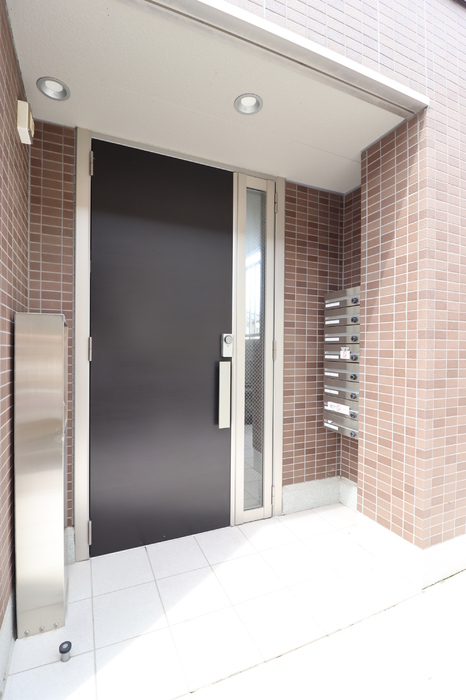 16/18 エントランス