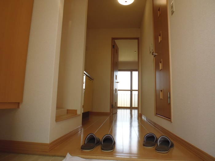 5/15 玄関