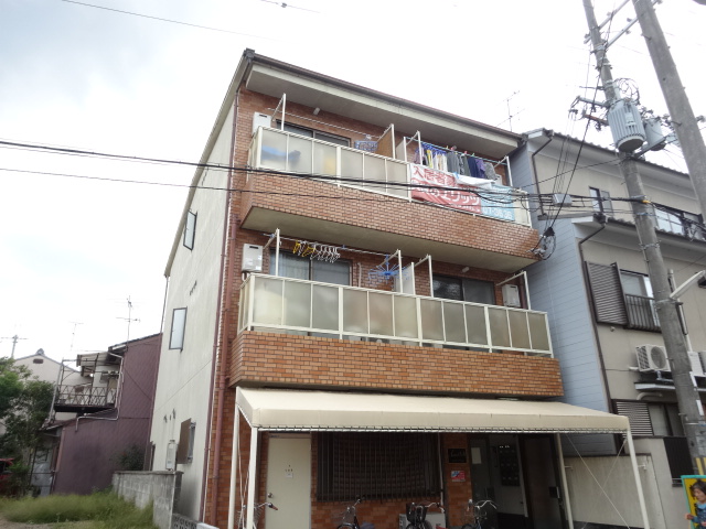 エアリアル太秦の外観