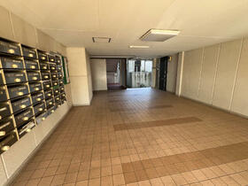 15/16 エントランス