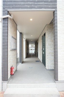 14/15 エントランス