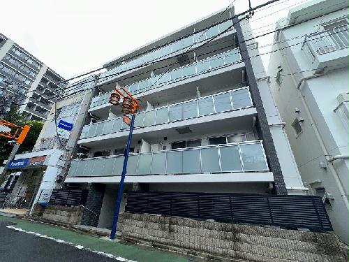 14/14 エントランス