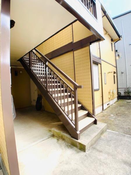 24/30 エントランス