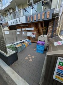 15/16 エントランス