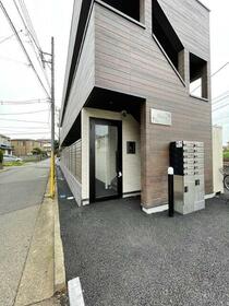 15/15 エントランス