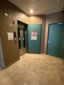 14/15 エントランス