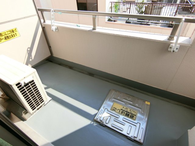 13/21 バルコニー