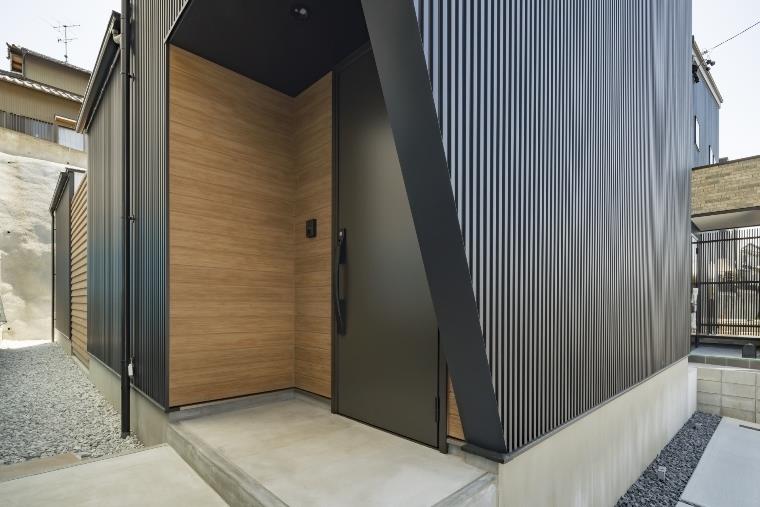 15/26 エントランス