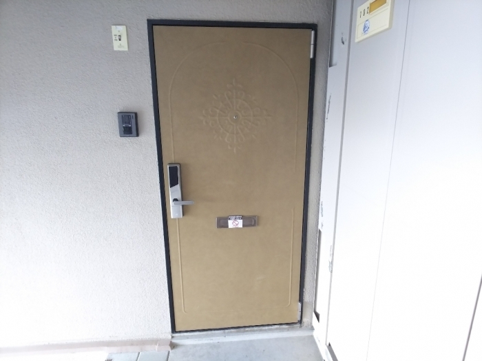 2/3 エントランス